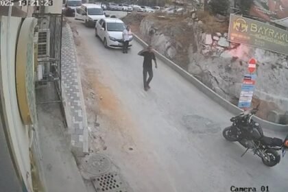 TABANCAYLA ESINI VURUP REHIN ALAN SUPHEL 914931 271831