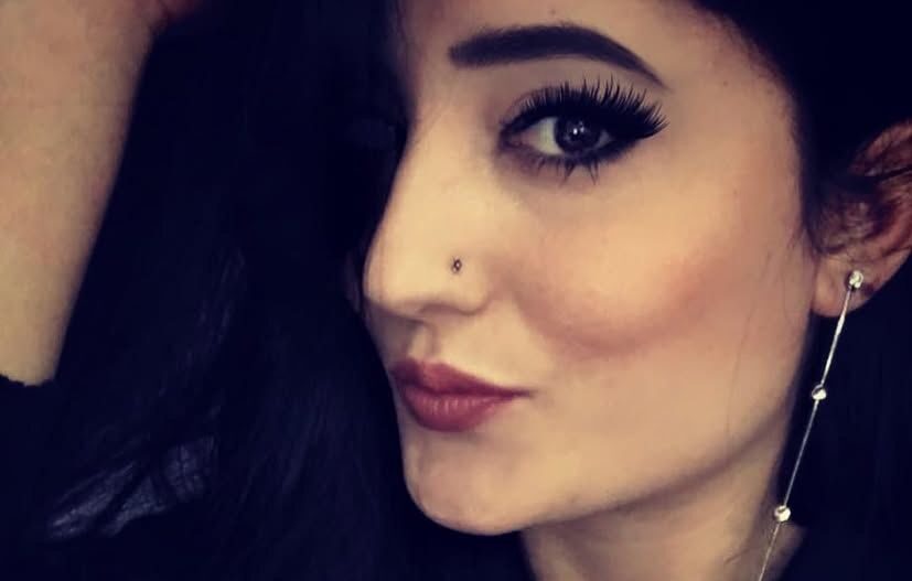 TAKI DUKKANININ KADIN SAHIBI VE 1 KISI I 914919 271829 e1758007571345