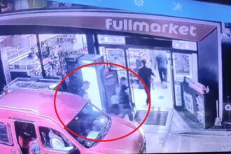 TAKIP EDIP BICAK CEKTIKLERI 2 KISININ 15 925448 274922