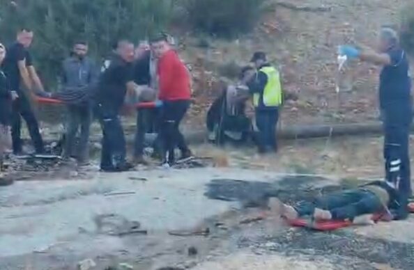 TARIM ISCILERINI TASIYAN MINIBUS SARAMPO 951083 282362 e1759815896944