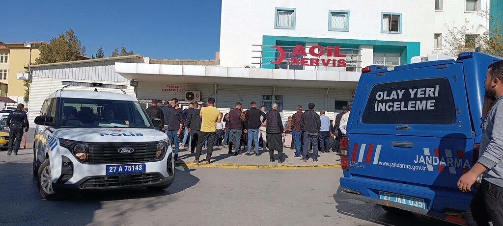 TARTISTIGI KENDISIYLE AYNI ADI TASIYAN 393896 109250 scaled