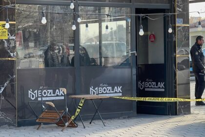 TARTISTIGI KIRACISI TARAFINDAN BICAKLAND 1066175 316386