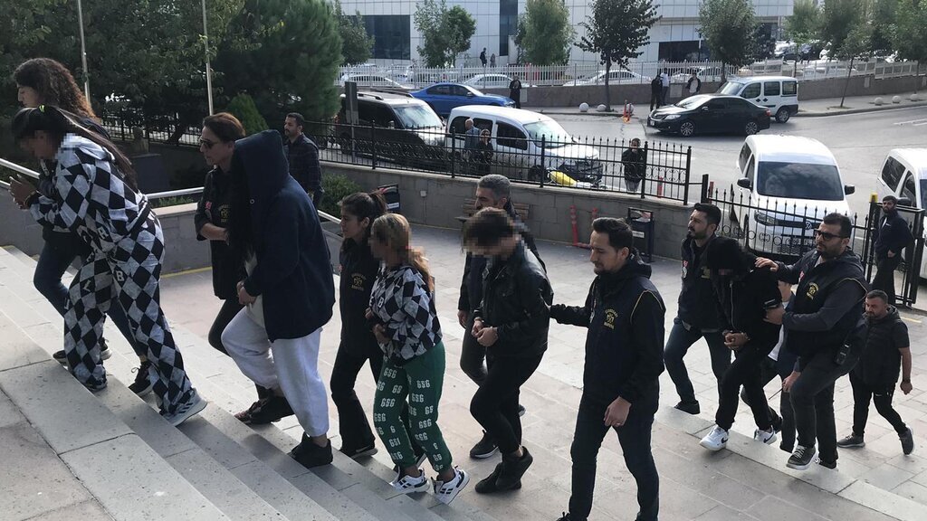 TEKIRDAGDA MASAJ VE GUZELLIK MERKEZINE 416384 115728