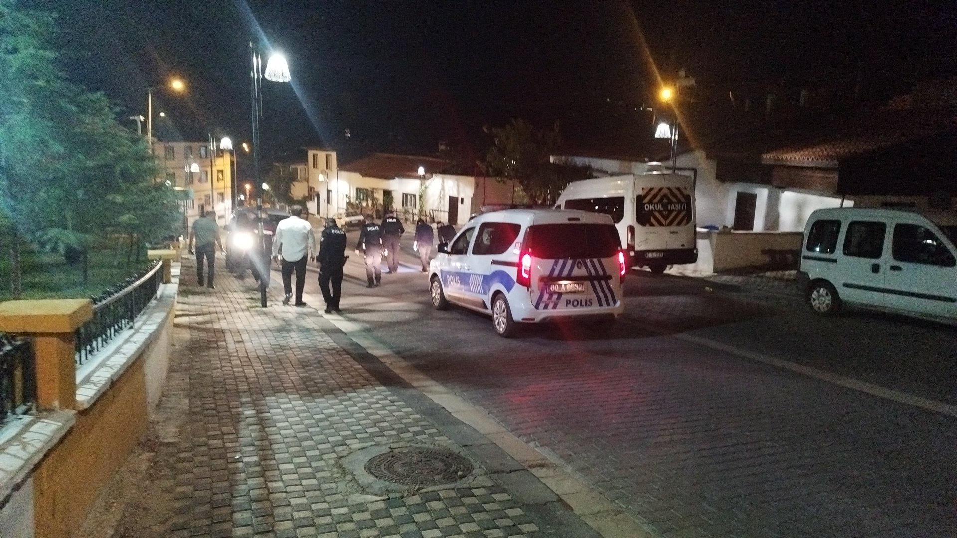 Tokat’ta yürürken sırtına isabet eden mermi ile ağır yar