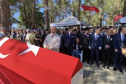 TRAFIK KAZASINDA SEHIT OLAN ASTSUBAY OS 941698 279639