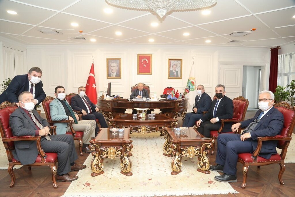 TURK YEREL HIZMET SEN GENEL BASKANI YORULMAZ BASKAN DEMIRTASI MAKAMINDA ZIYARET ETTI