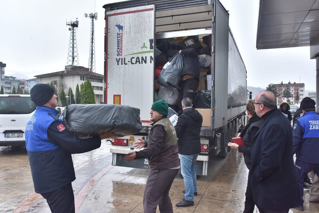 Tekkekoyden afet bolgesine yardim seferberligi scaled