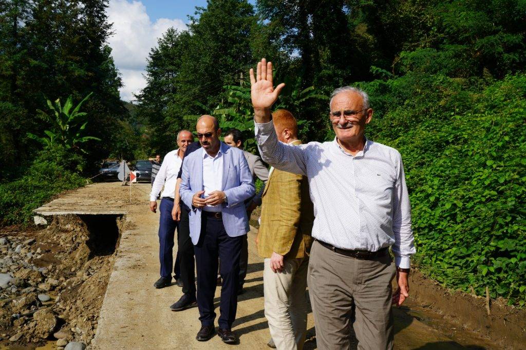 Yılmaz: Her bir vatandaşımızın sesine kulak veriyoruz