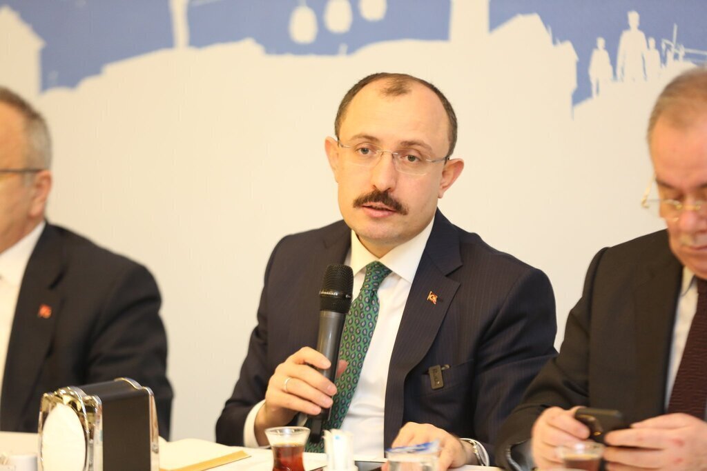 Ticaret Bakani Mus Samsunda gazetecilerle bir araya geldi