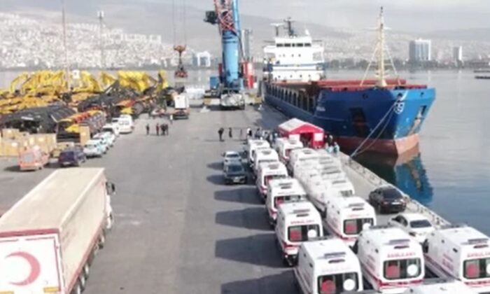 Türkiye’den Gazze’ye sağlık malzemeleri taşıyan gemi yola çıkıyor