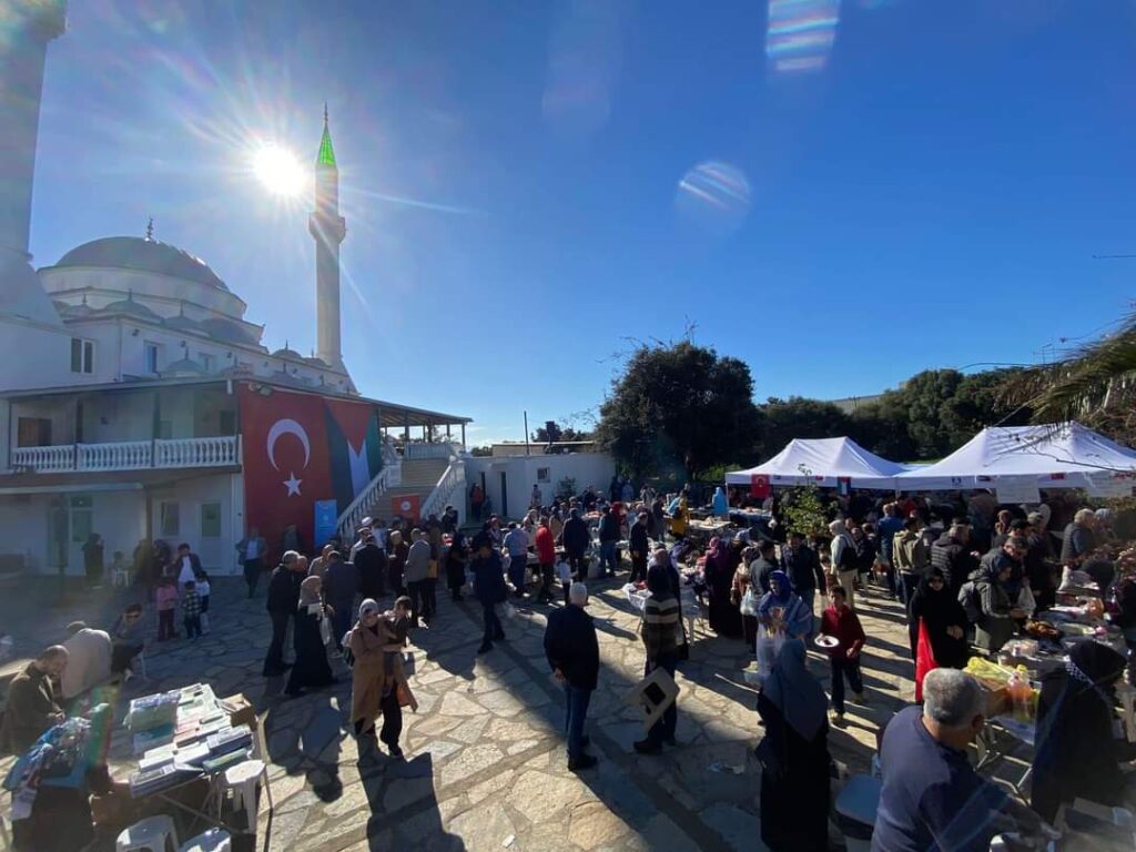 BODRUM’DA “GAZZE İÇİN HAYIR ÇARŞISI” KURULDU