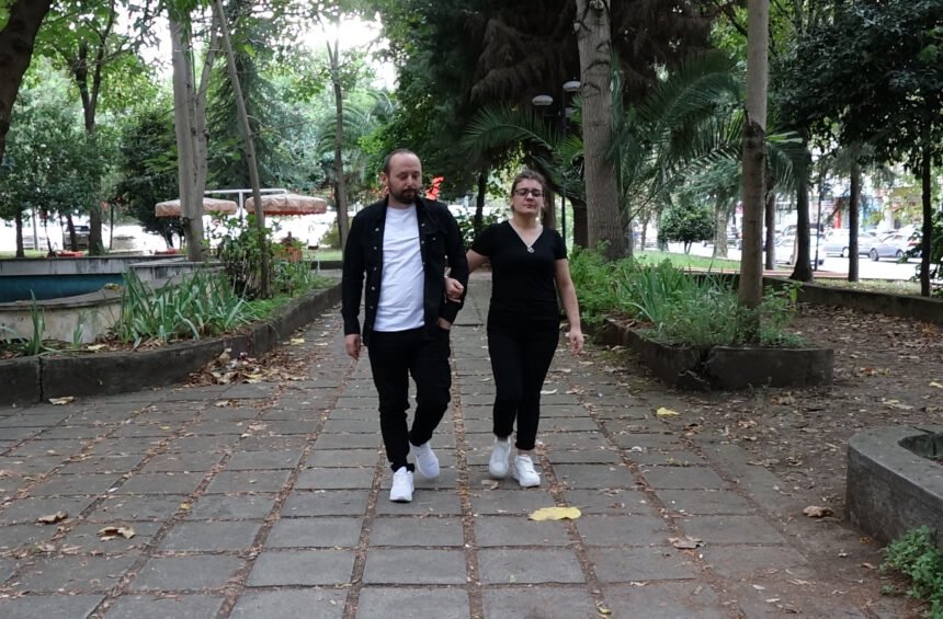 YASIYOR AMA 7 YILDIR OLU GORUNUYOR 917374 272371