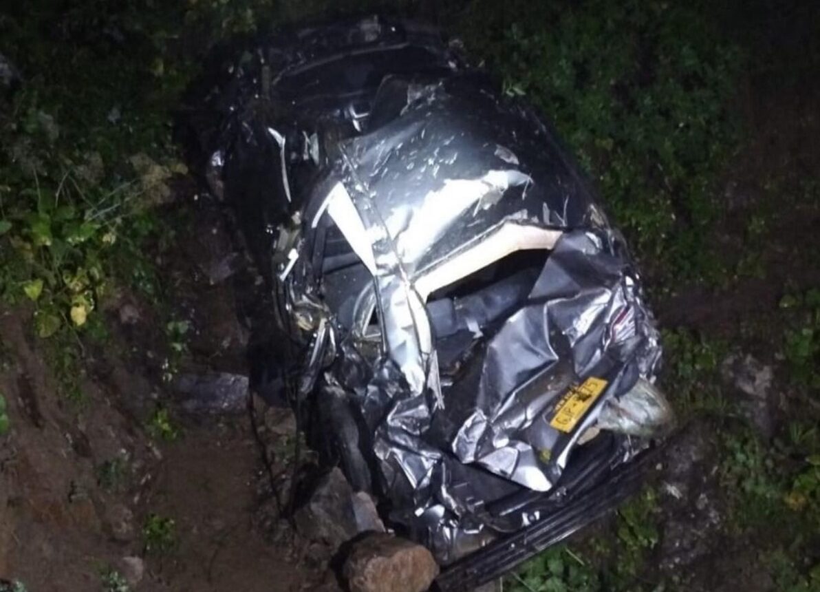 YAYLADAN DONUS YOLUNDA OTOMOBIL UCURUMA 884760 262891 e1756376394876