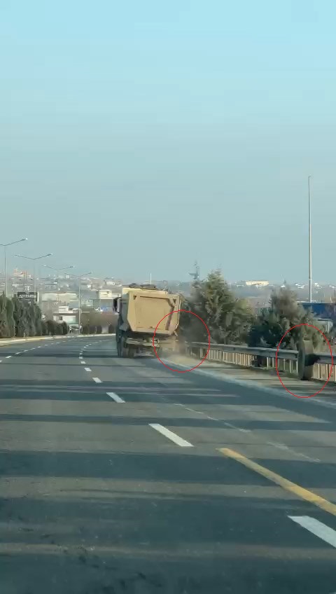 Yerinden fırlayan tekerin karşı yöne geçmesini engelledi