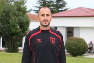 ZEKI YAVRU HEDEF ULKEMIZE VE SEHRIMIZE 938792 2787632