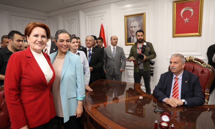 Başkan Demirtaş Kılıçdaroğlu ve Akşeneri makamında ağırladı