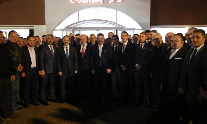 Başkan Zihni Şahin, MHP ve AK Parti ilçe teşkilatlarıyla buluştu