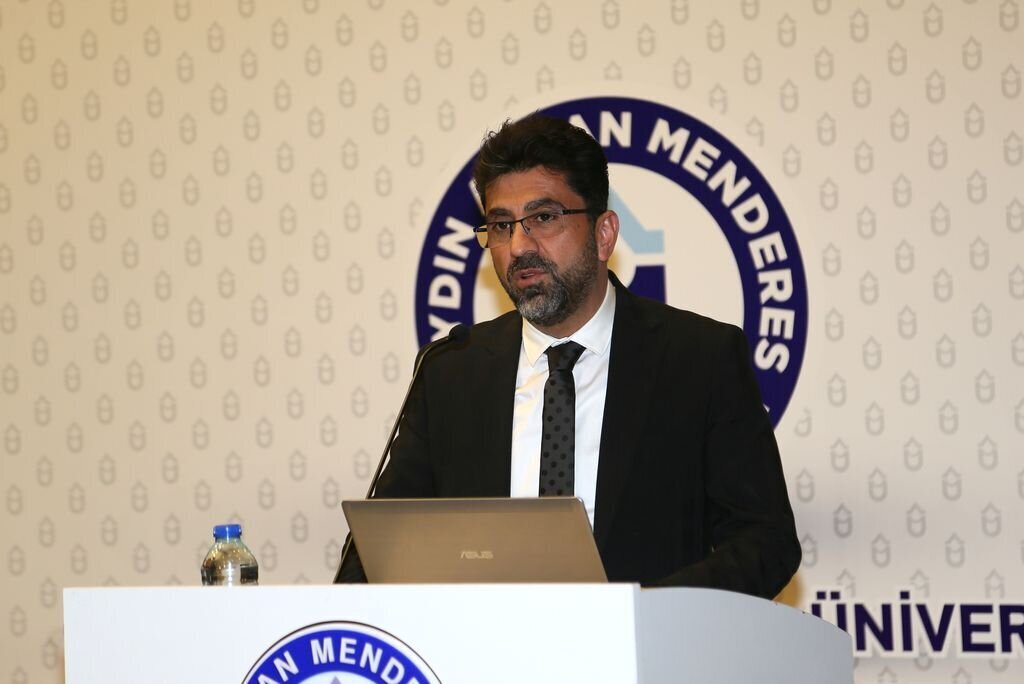 aydın adnan menderes rektörü