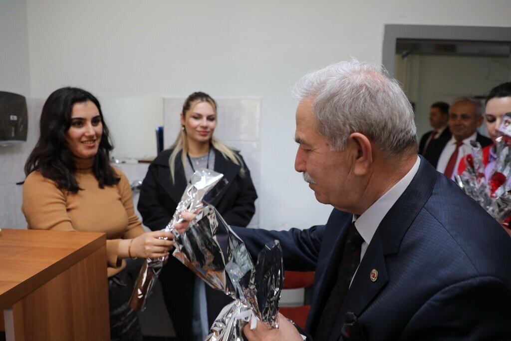 baskan demirtas akdinlar gunu