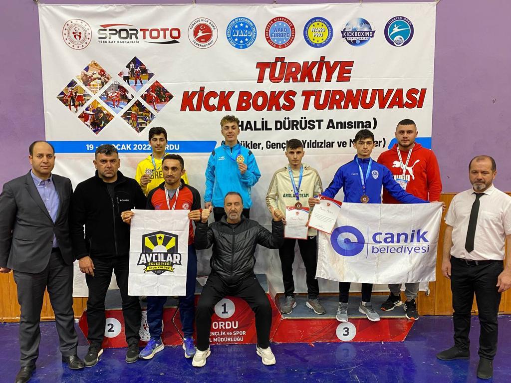 Canik sporcuları Samsun’un gururu oldu