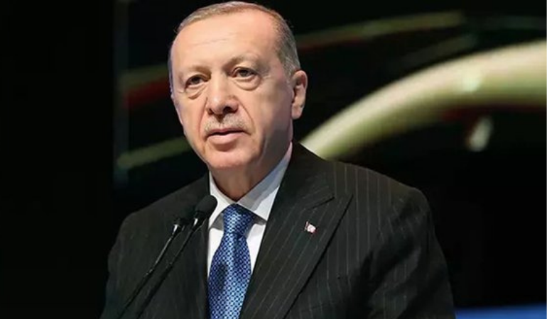 Erdoğan: SGK’ya olan borçlarını ödemeye gelince 40 dereden 40 kova su getiriyorlar!