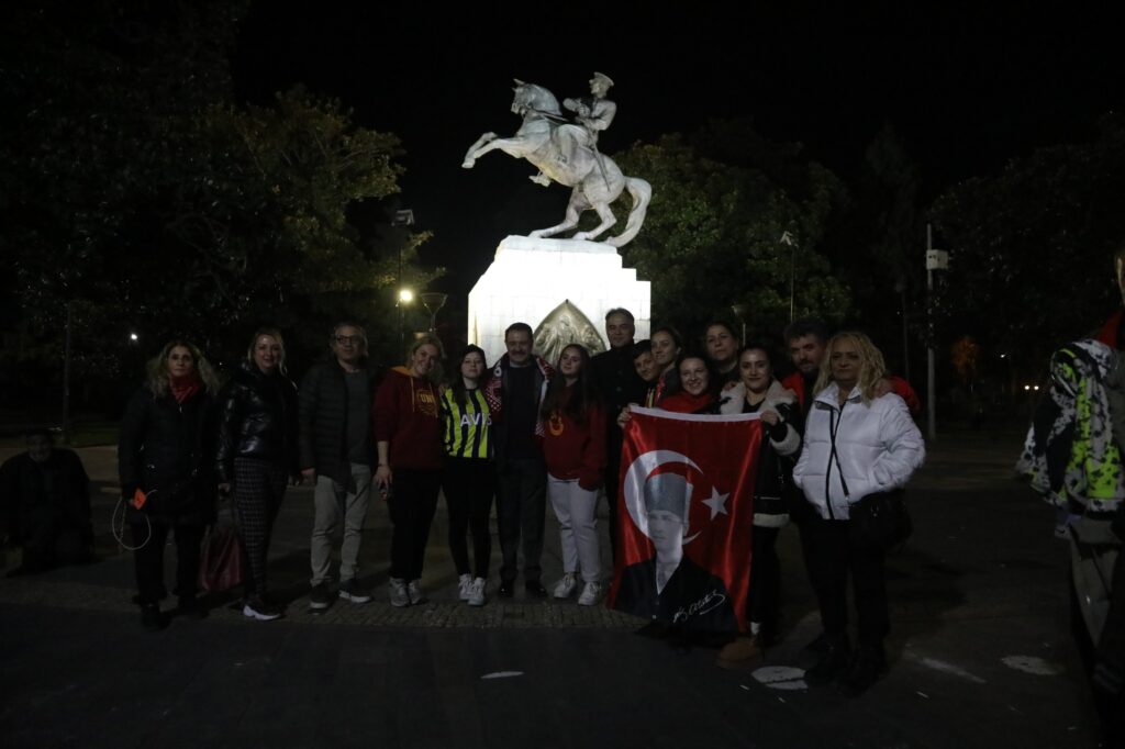 Başkan Deveci: Meşalelerimizi yaktık, bekliyoruz