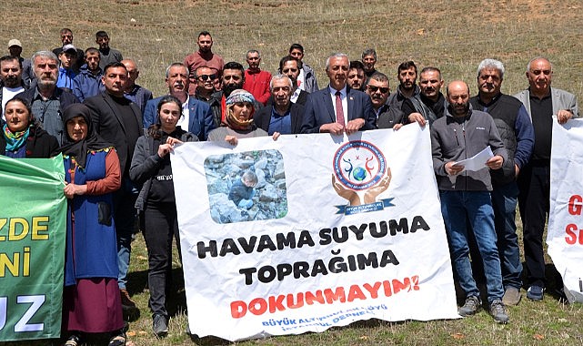 Vatandaşlardan Maden Ocağı Projesine Protesto