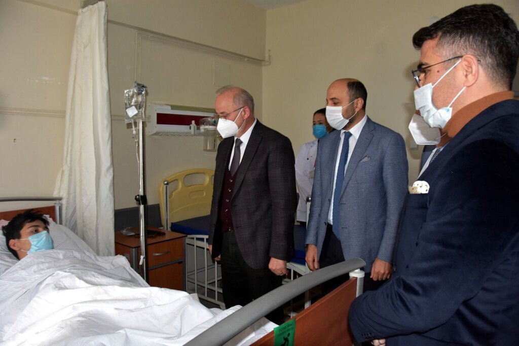 hastane futbolcu ziyaret