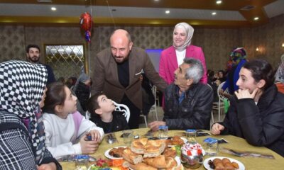 Tekkeköy Belediyesi afetzede aileleri iftarda buluşturdu