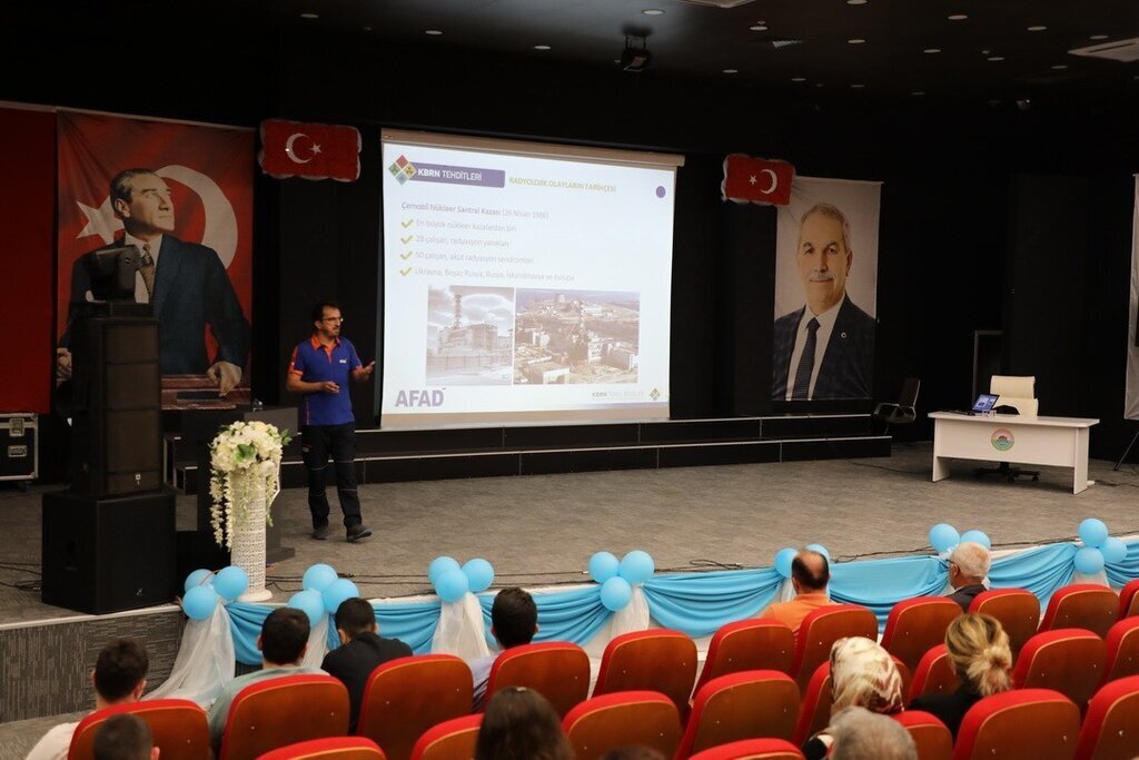 ilkadim personeline seminer