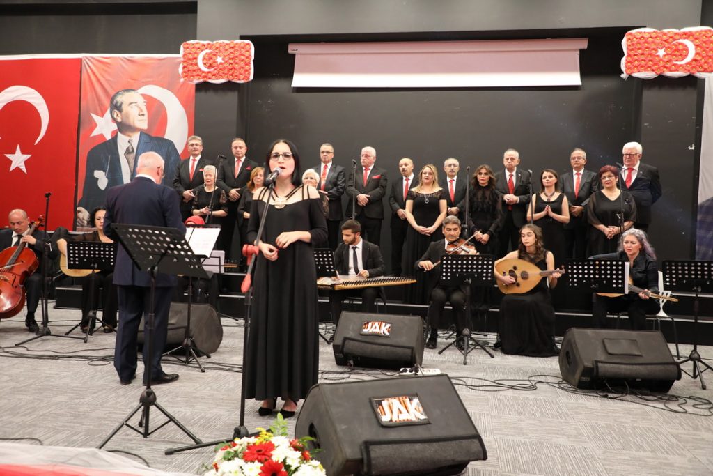 İlkadım Belediyesi TSM Korosu’ndan muhteşem Cumhuriyet konseri