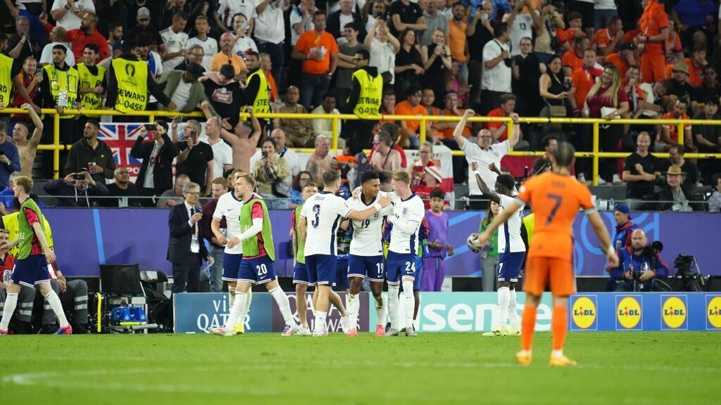 ingiltere futbol takimiaa 2254273