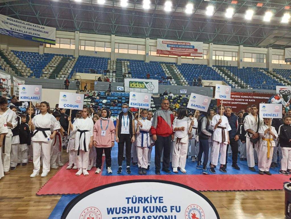 Türkiye Karate Şampiyonası’na katılan kafile Havza’ya döndü