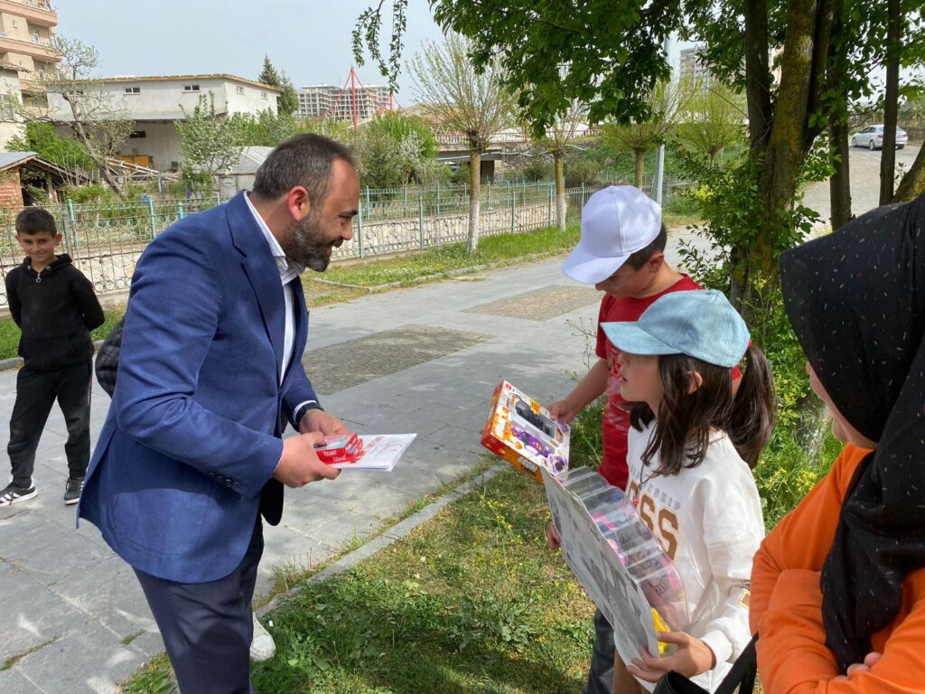 AK Parti Kavak İlçe Başkanı Onur Bakır: “Kavak için gövdemizi taşın altına koyduk”