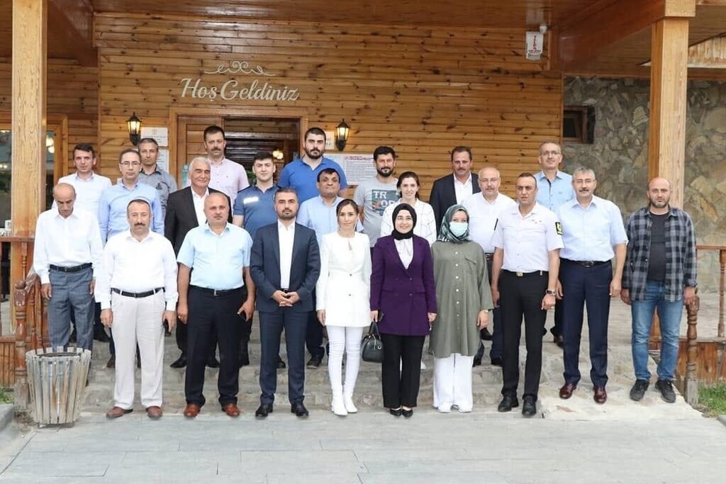 kaymakam veda yemegi