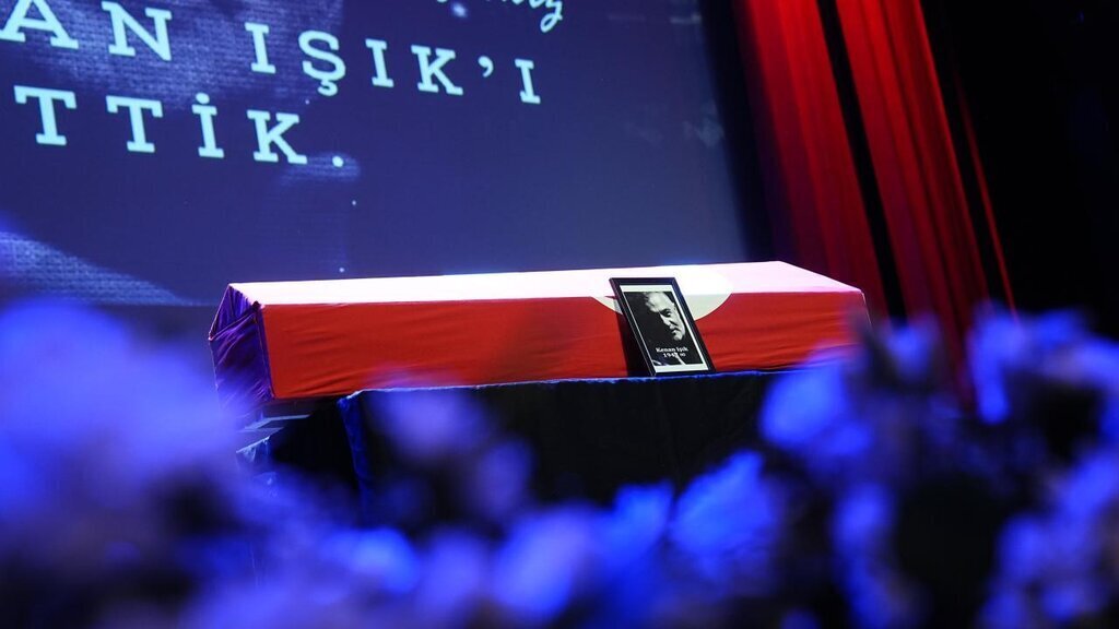 kenan isik torenaa 2261599