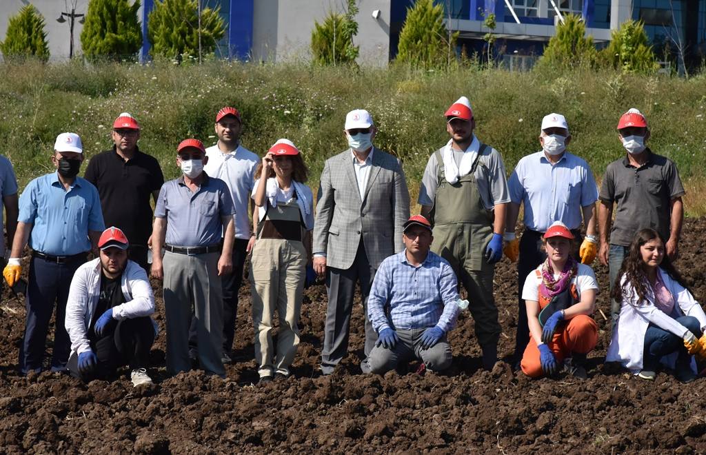 Ziraat Fakültesi’nden Tıbbi-Aromatik Bitkileri, Tanıtım ve Üretim Bahçesine Dönüştürecek Proje