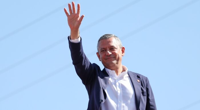 ozgur ozel 10 e1754900683738