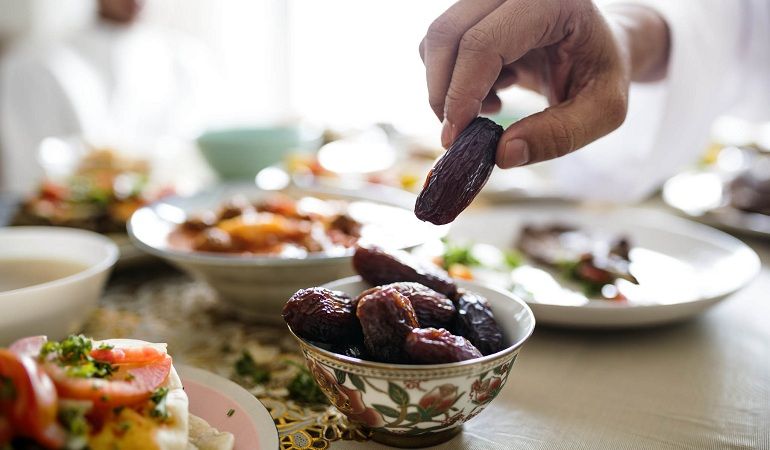 Ramazan Ayında Nasıl Beslenmeliyiz?