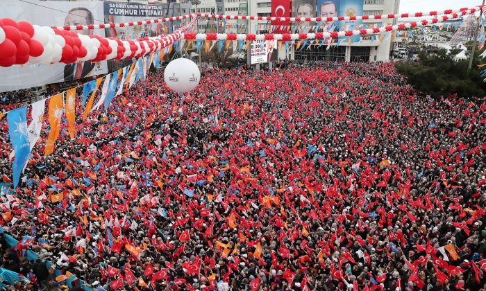 Cumhurbaşkanı Erdoğan’a Samsun’da Sevgi Seli