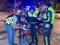 Ehliyetsiz Çocuk Sürücüye Polis Takibi! Kaza Sonrası Babasına Ceza Yağdı