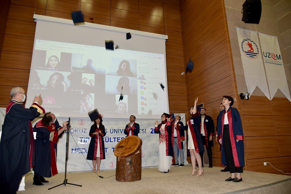 OMÜ Tıp Fakültesinin 42. Mezuniyet Töreni Temsilen Yapıldı