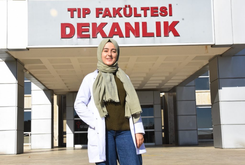 Tıp Fakültesi Öğrencisi Kaynak’ın TÜBİTAK Başarısı