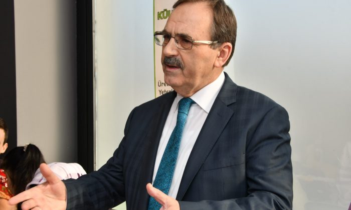 Başkan Zihni Şahin’den Mehmet Akif Ersoy’a anma